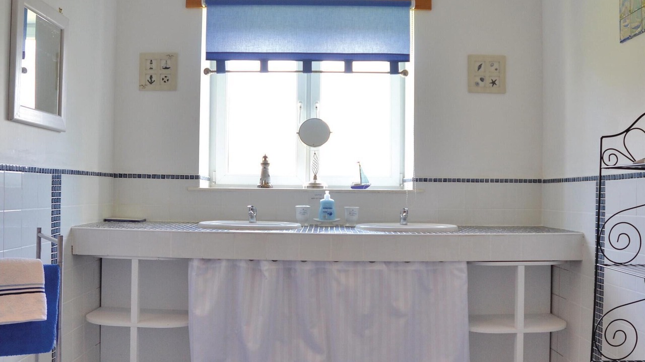 Photo of Bathroom in Saint-Pierre-sur-Orthe