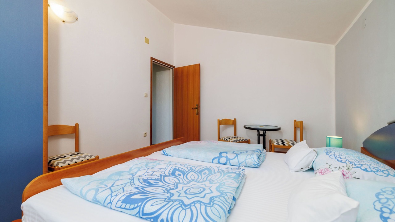 Photo of Bedroom in Punat
