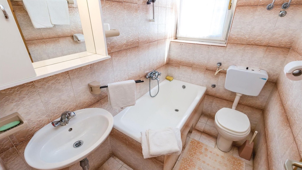 Photo of Bathroom in Barbat na Rabu