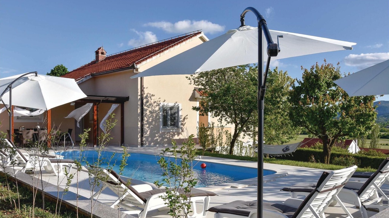 Photo of Outdoor in Bajagic