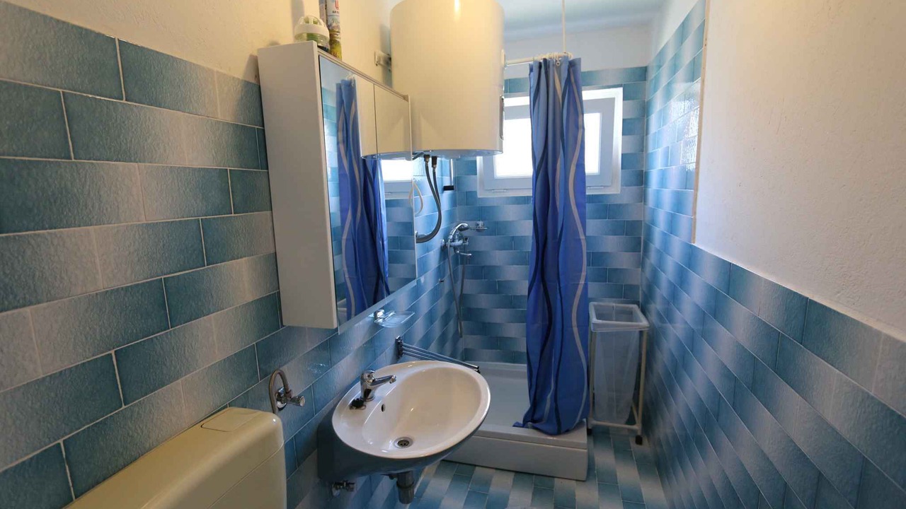 Photo of Bathroom in Silo