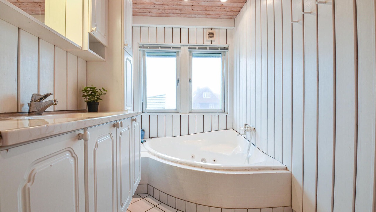 Photo of Bathroom in Harboore