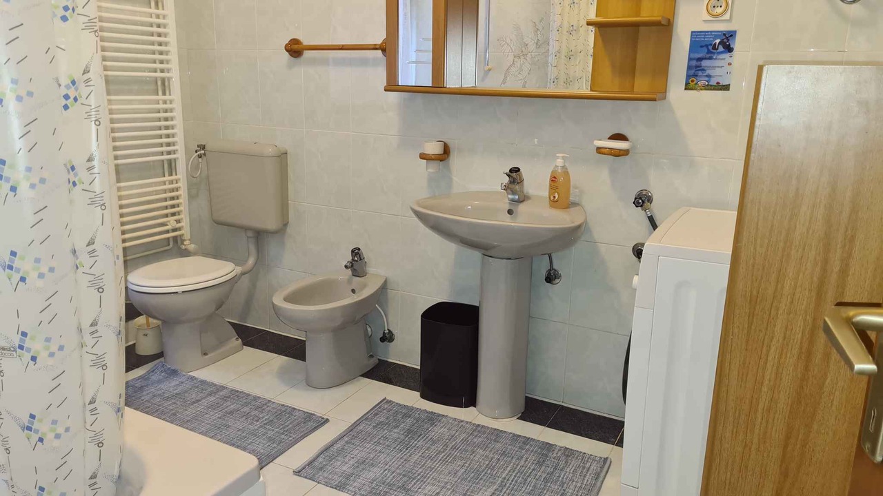 Photo of Bathroom in Sucici