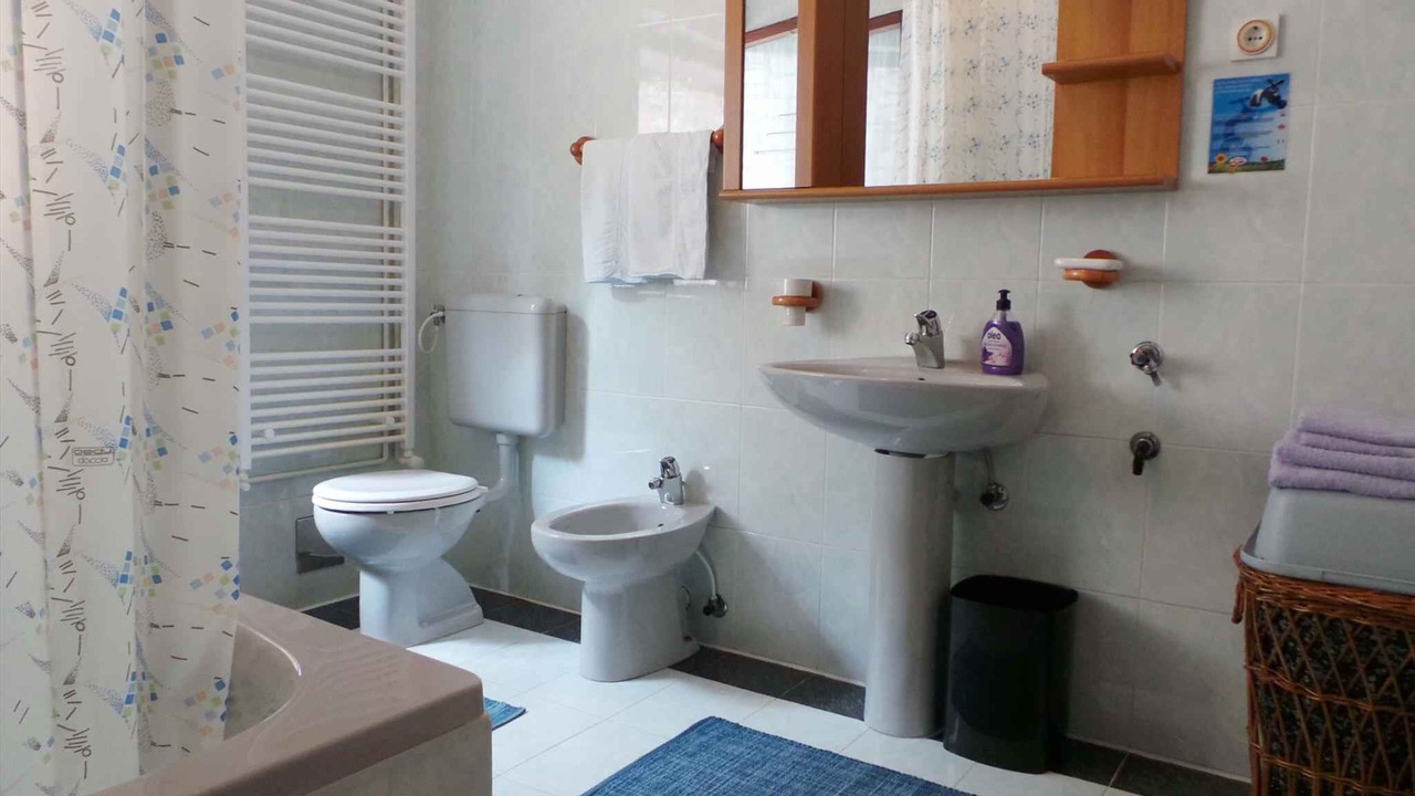 Photo of Bathroom in Sucici