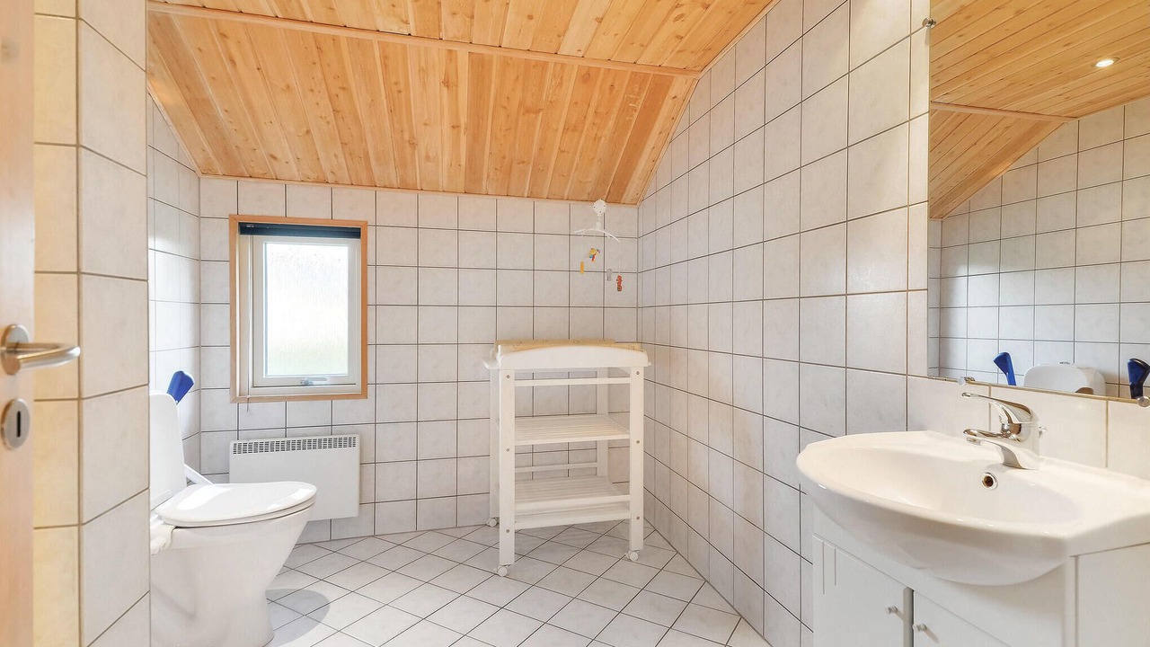 Photo of Bathroom in Jegum