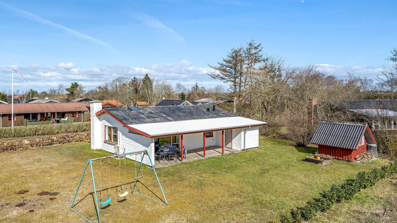 Photo of Others in Skaven Strand