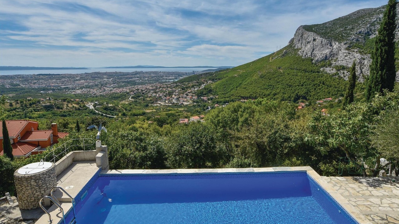 Photo of Outdoor in Klis