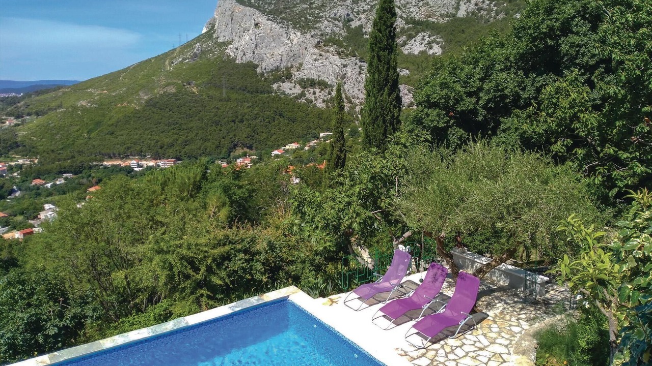 Photo of Outdoor in Klis