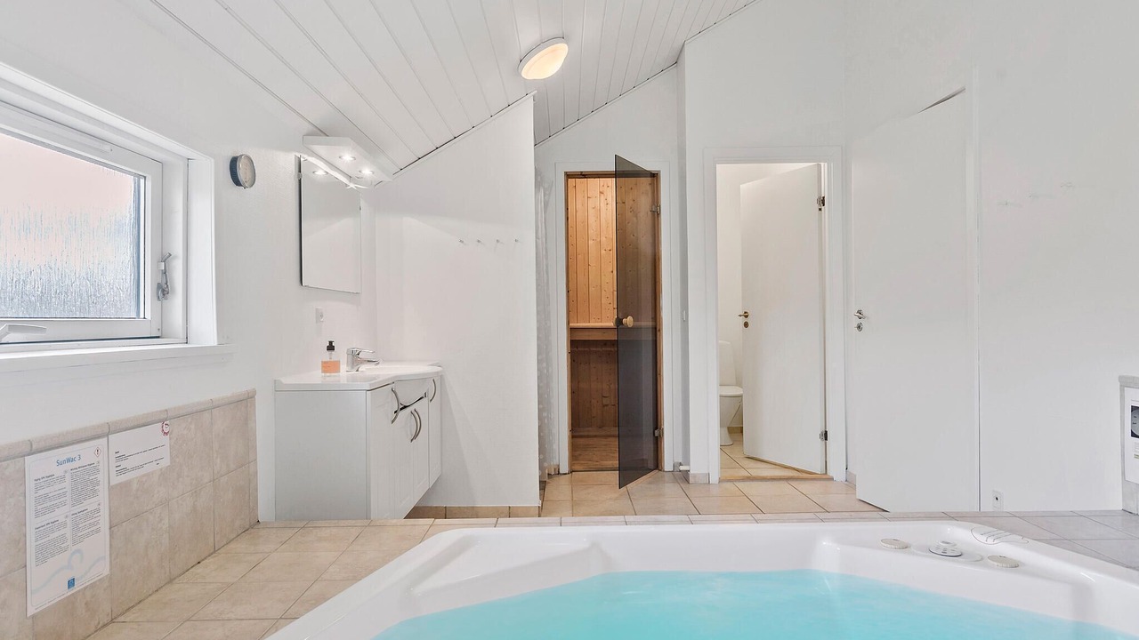 Photo of Bathroom in Marielyst