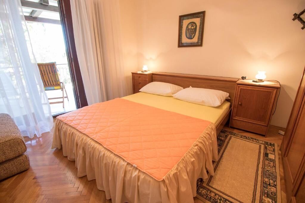 Photo of Bedroom in Cove Murtar
