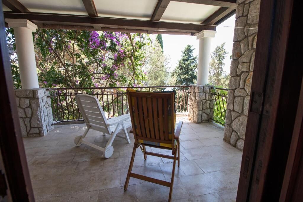 Photo of Outdoor in Cove Murtar