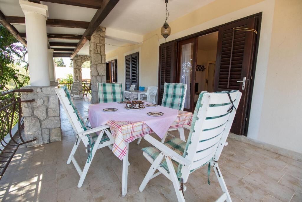 Photo of Outdoor in Cove Murtar