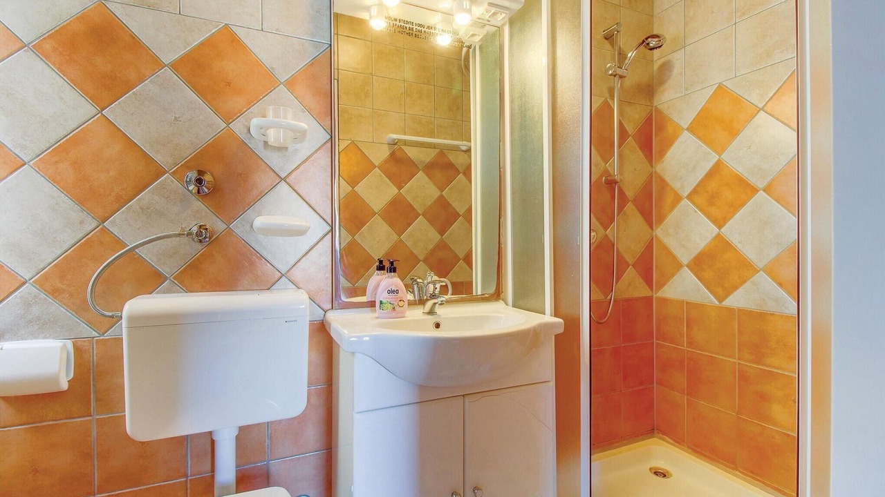 Photo of Bathroom in Susak