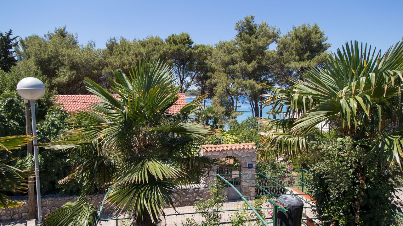 Photo of Outdoor in Cres