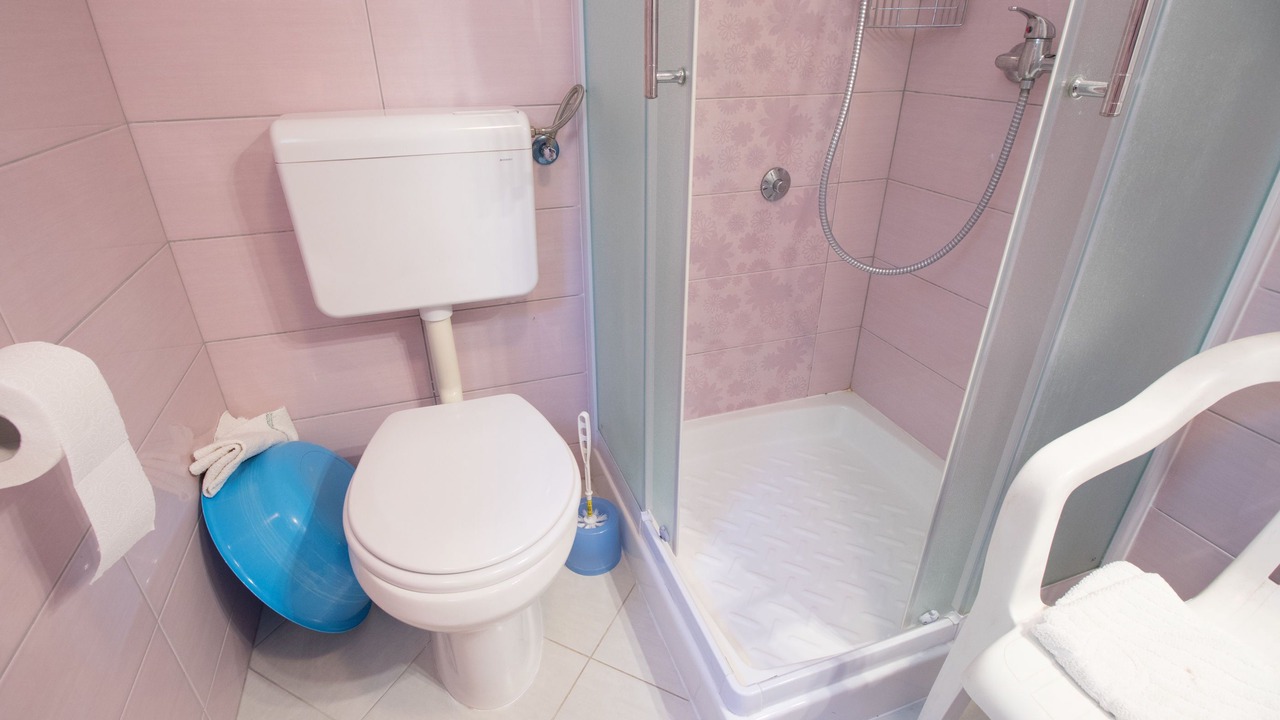 Photo of Bathroom in Cres