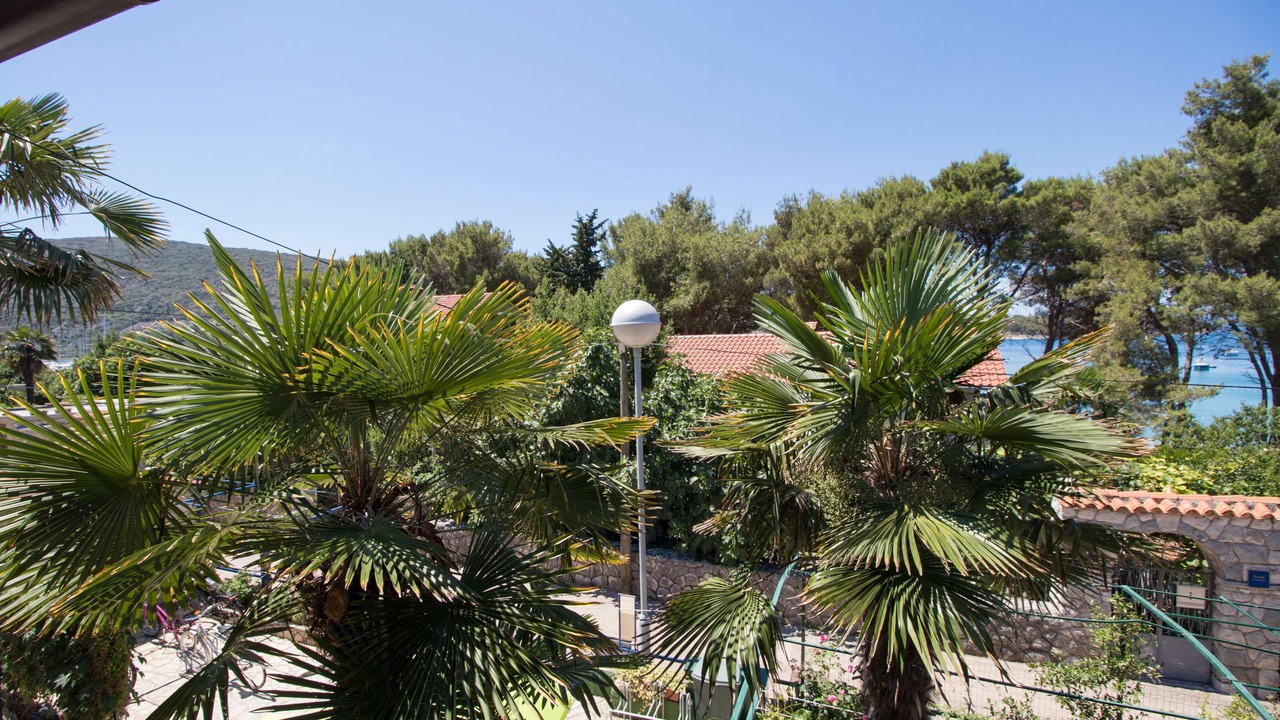 Photo of Outdoor in Cres