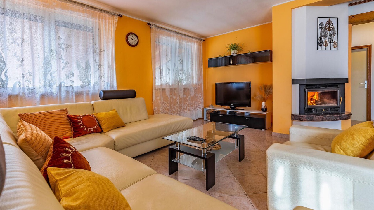 Photo of Bedroom in Sisan