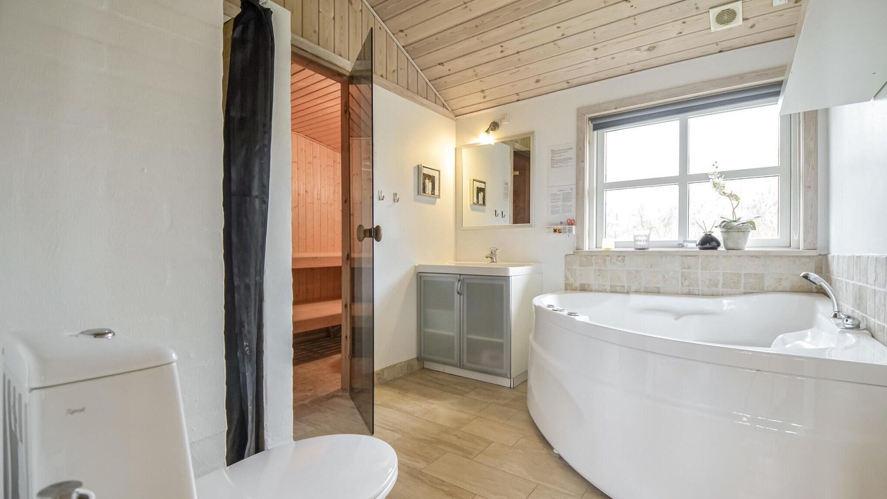 Photo of Bathroom in Øer Strand