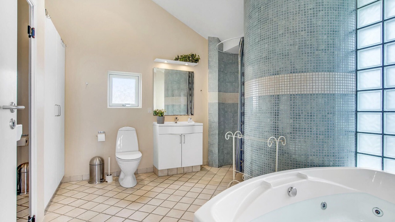 Photo of Bathroom in Hjørring