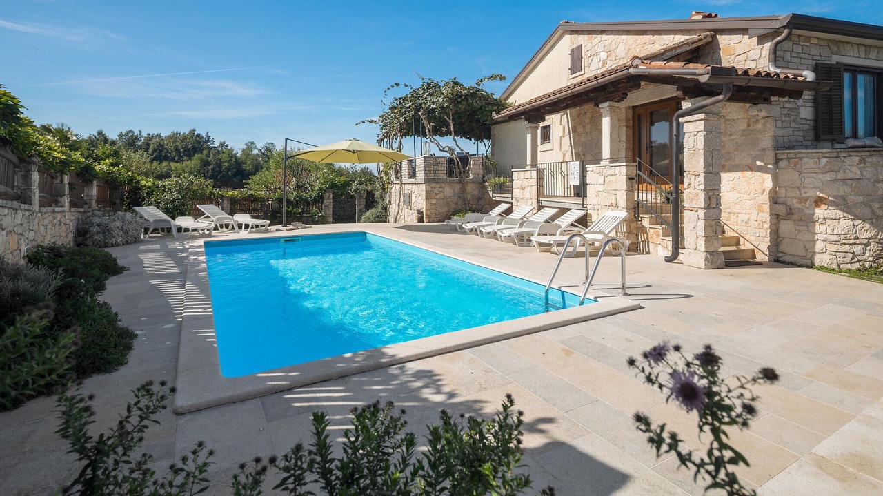Photo of Outdoor in Gracisce