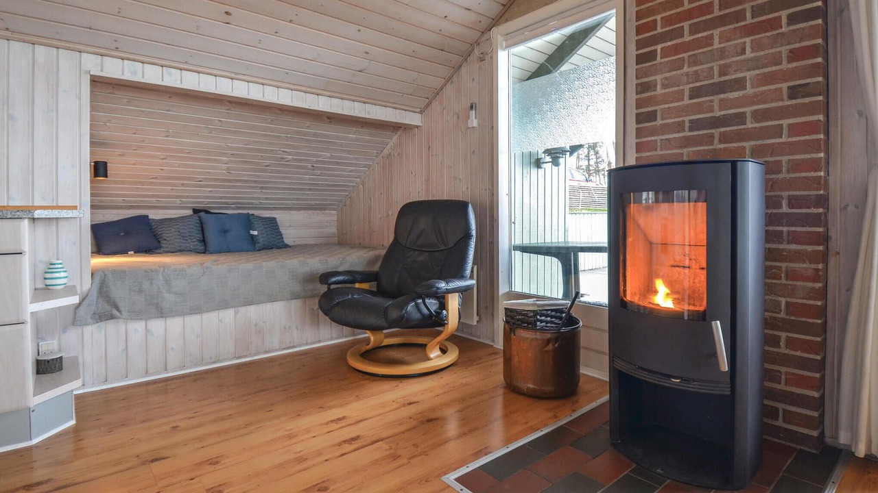 Photo of Others in Knebel