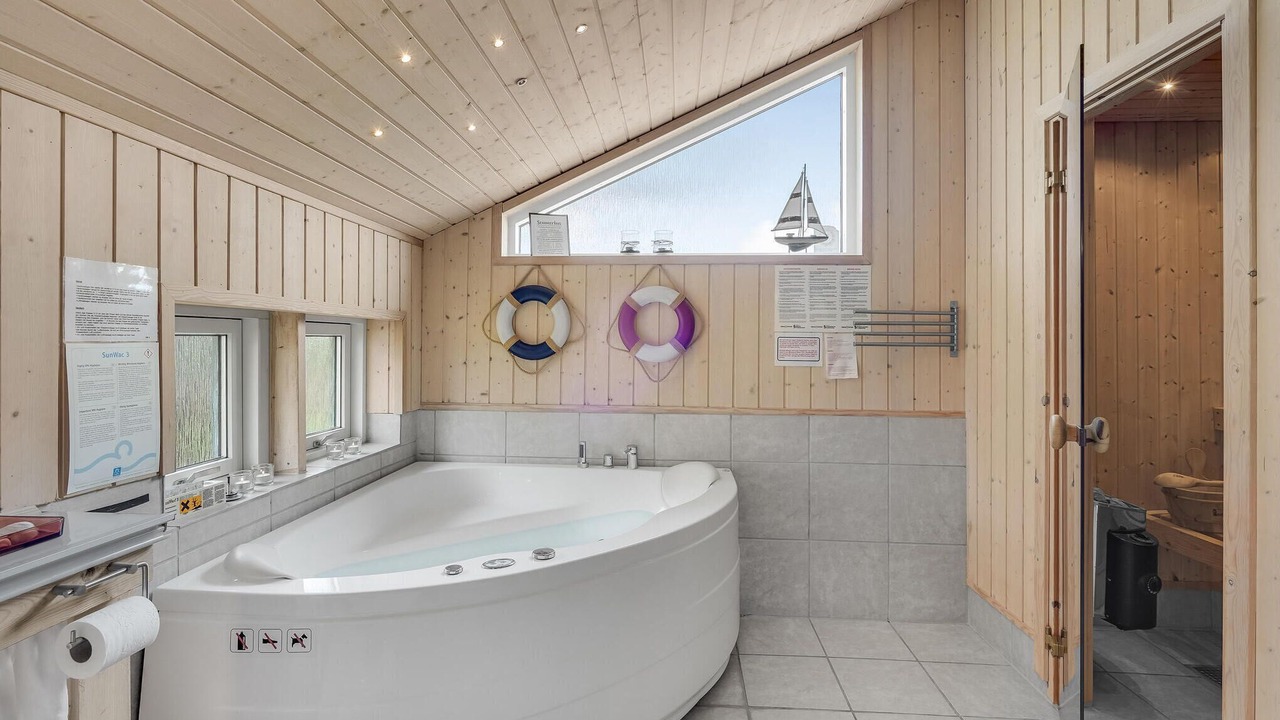Photo of Bathroom in Tranekaer