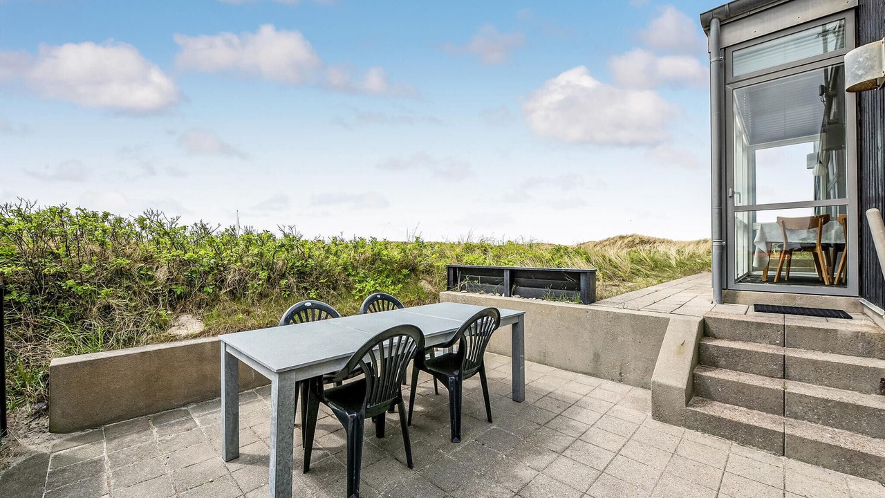 Photo of Others in Houvig Strand