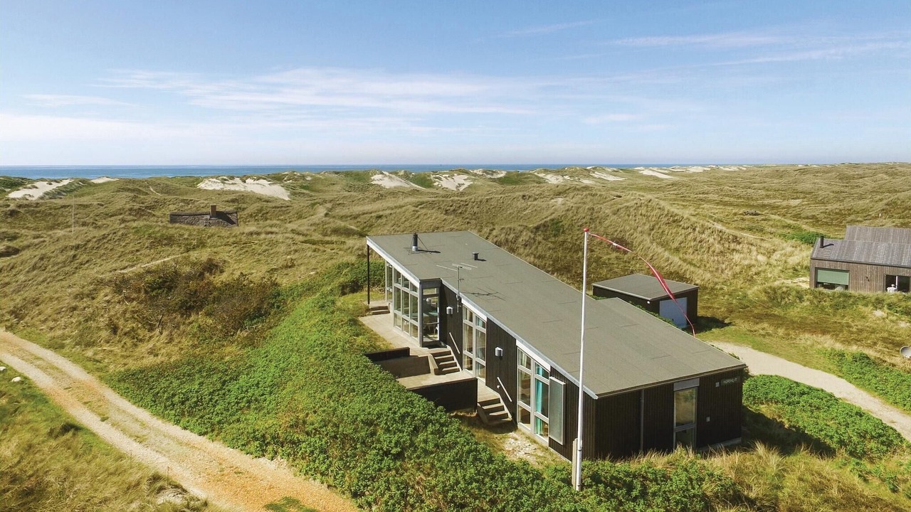 Photo of Others in Houvig Strand