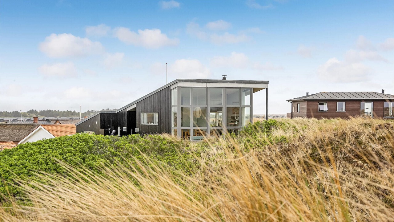 Photo of Others in Houvig Strand