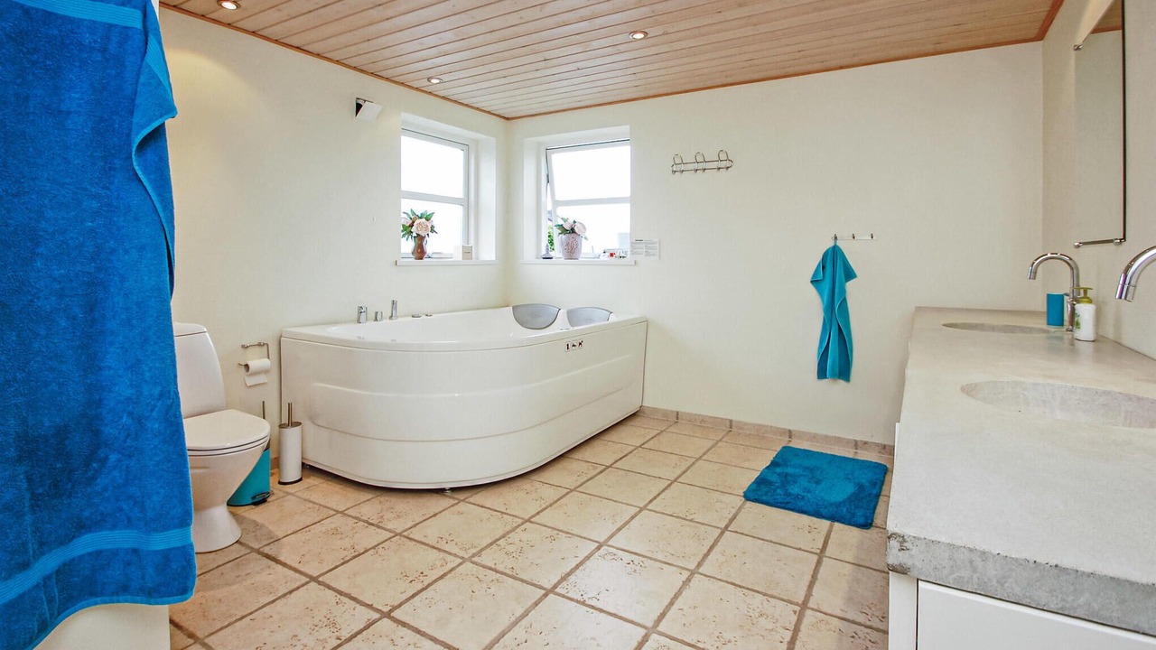 Photo of Bathroom in Aabenraa