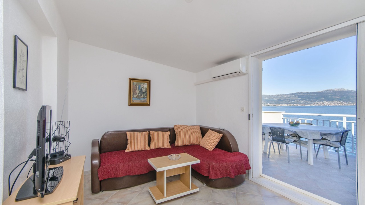 Photo of Livingroom in Slatine