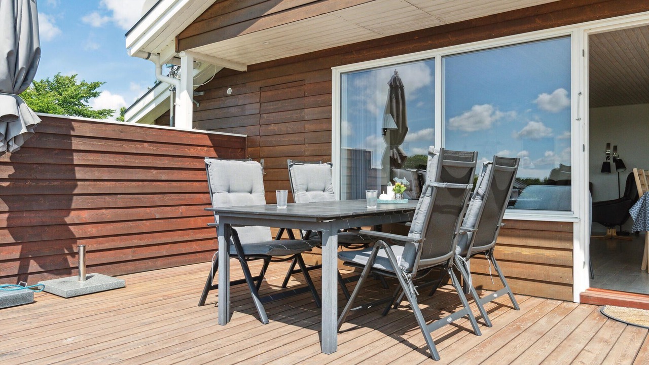 Photo of Others in Skyum