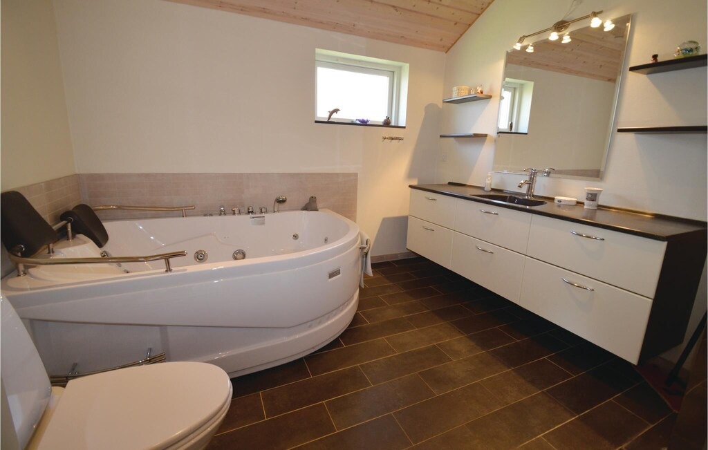 Photo of Bathroom in Kongsnæs