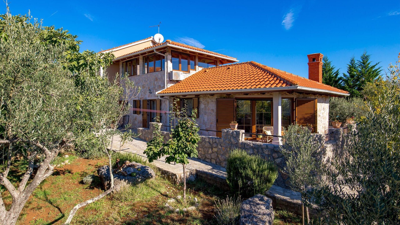 Photo of Outdoor in Linardici
