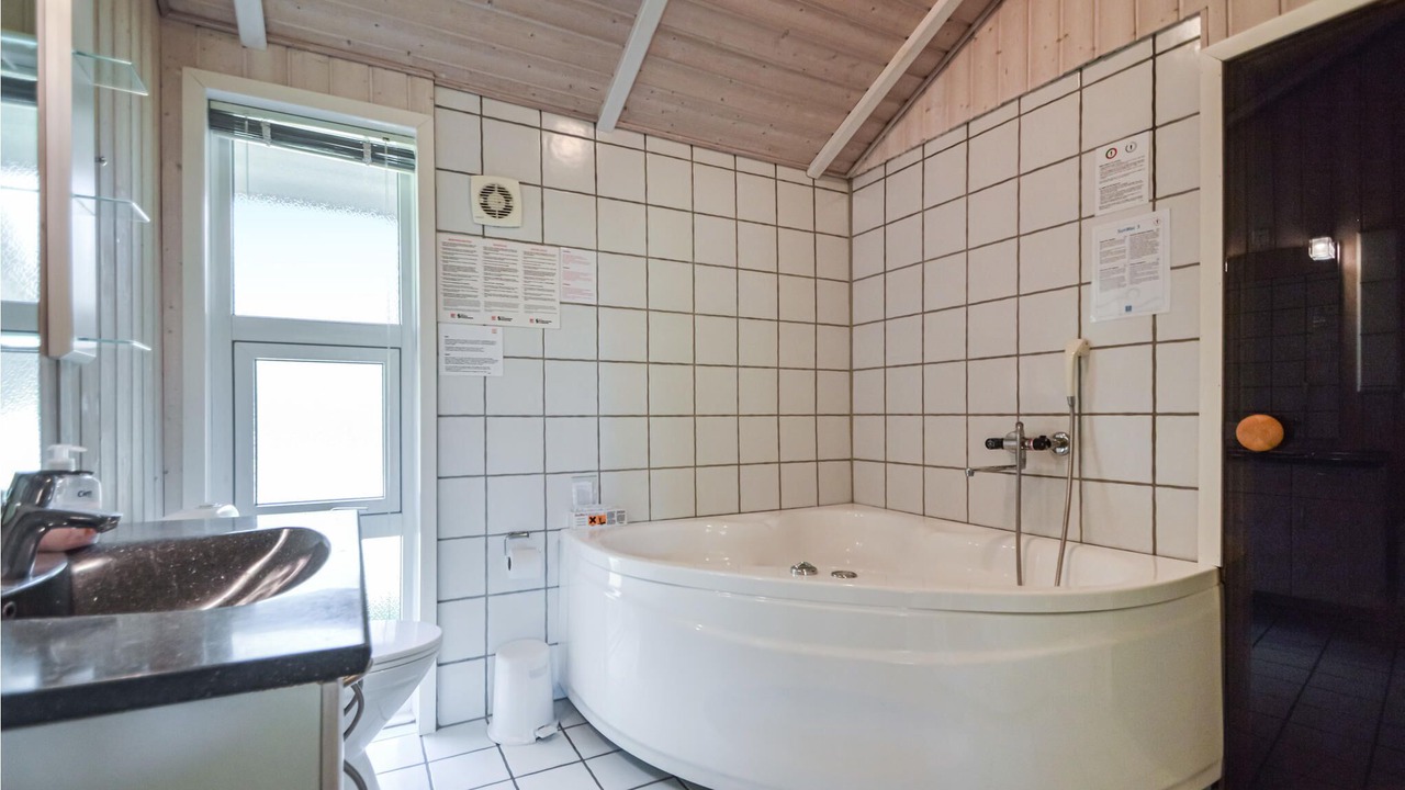 Photo of Bathroom in Sønderstrand