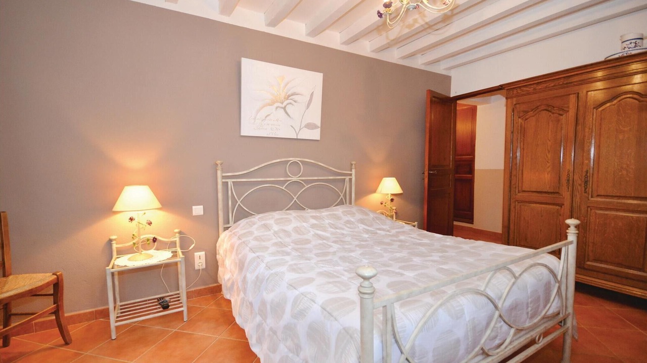 Photo of Others in Saint-Martin-de-Castillon