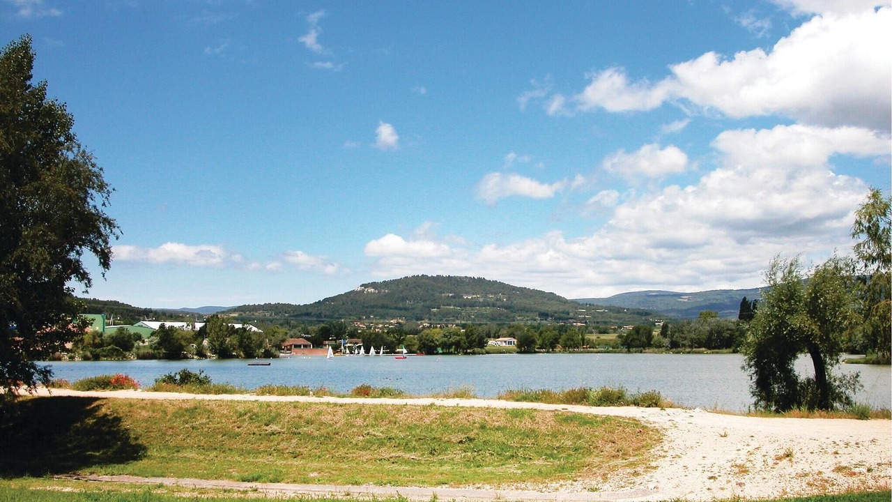 Photo of Others in Saint-Martin-de-Castillon