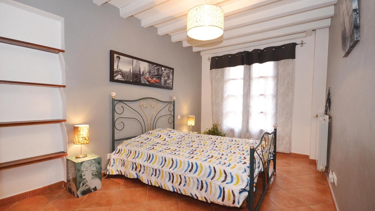 Photo of Others in Saint-Martin-de-Castillon