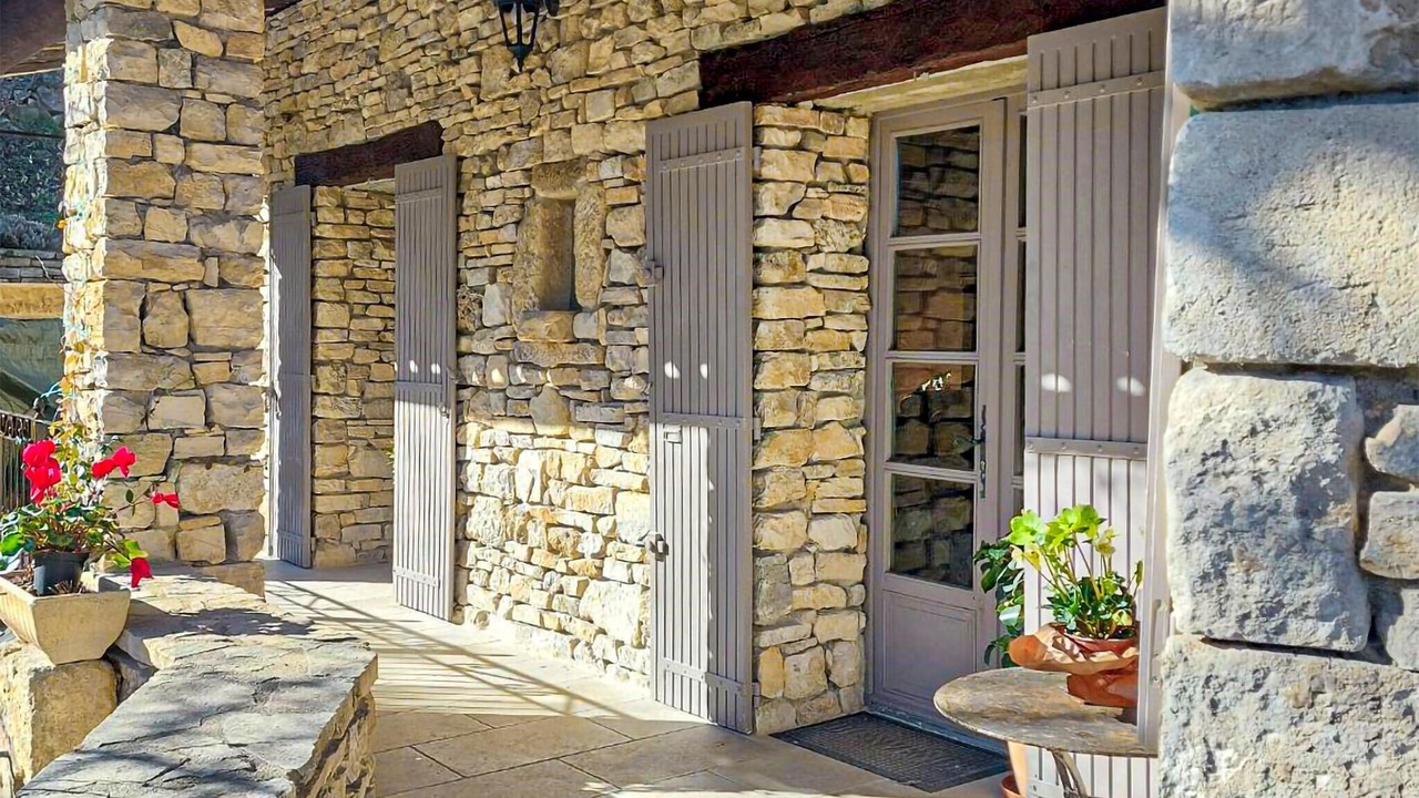 Photo of Others in Saint-Martin-de-Castillon