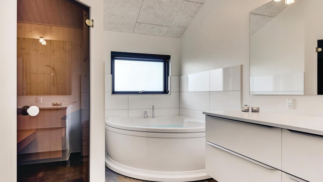 Photo of Bathroom in Henne Strand