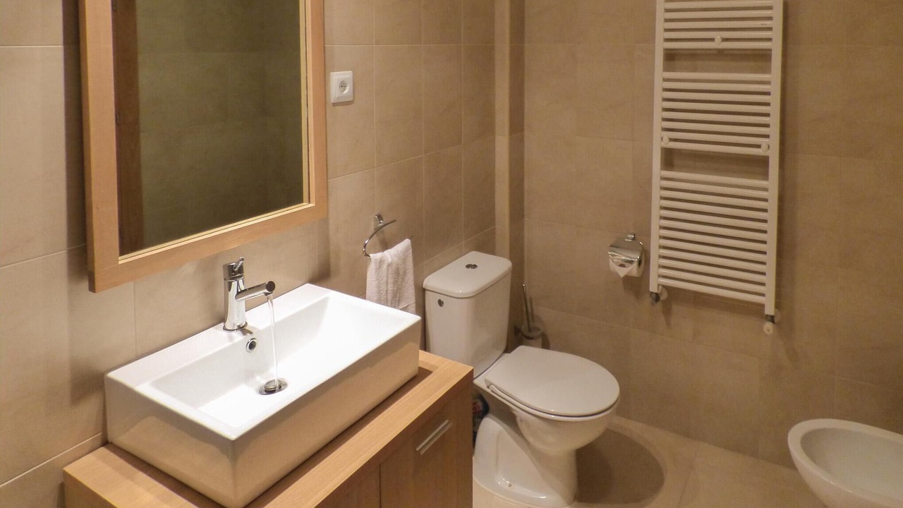 Photo of Bathroom in Jeronimo y Avileses y Balsicas de Arriba