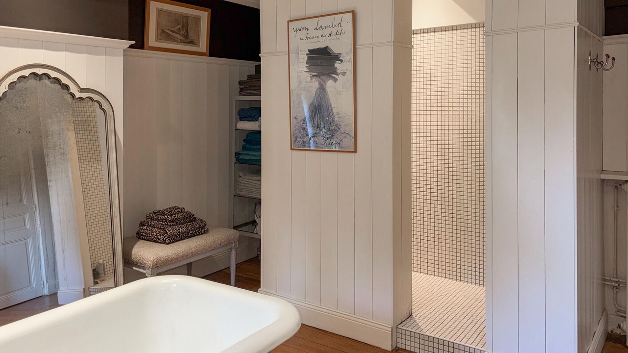 Photo of Bathroom in Arjuzanx