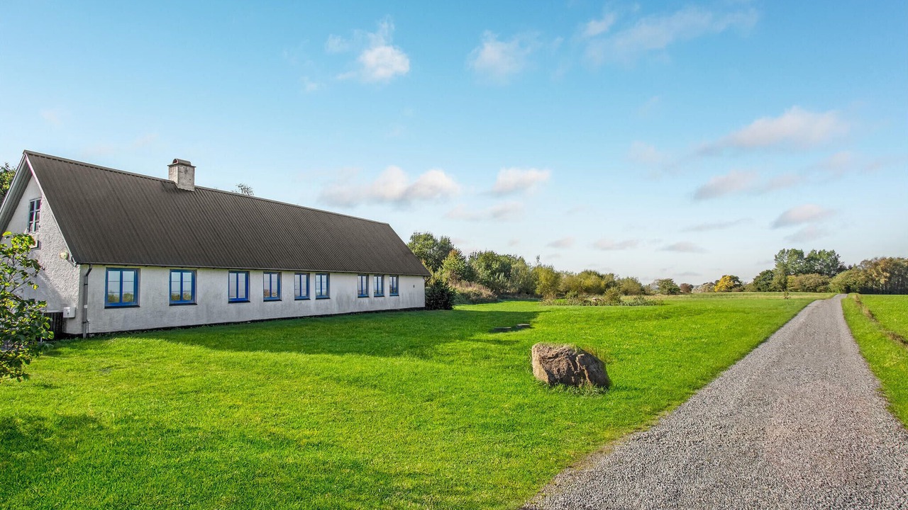 Photo of Others in Ronne