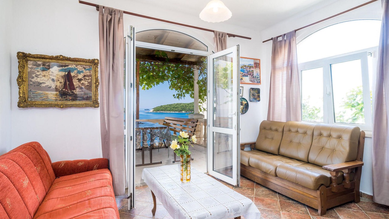 Photo of Bedroom in Molunat