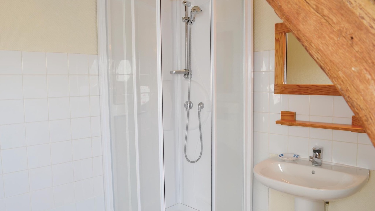 Photo of Bathroom in Chigny