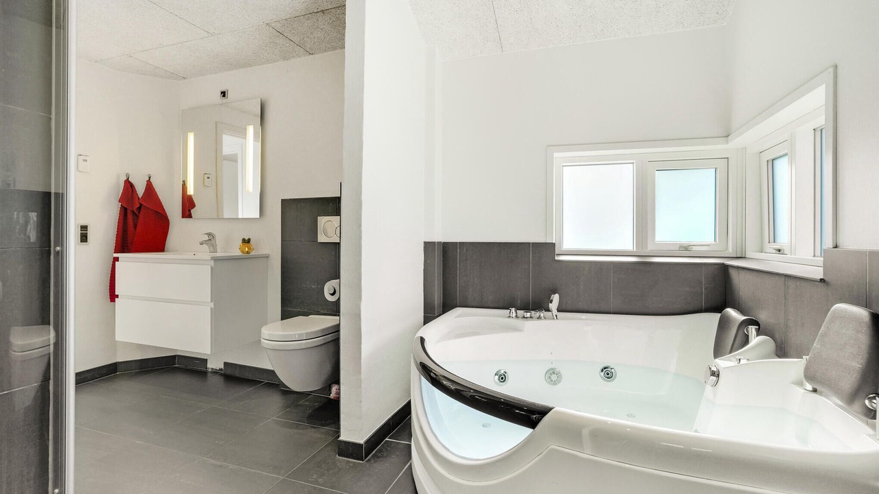 Photo of Bathroom in Lonstrup