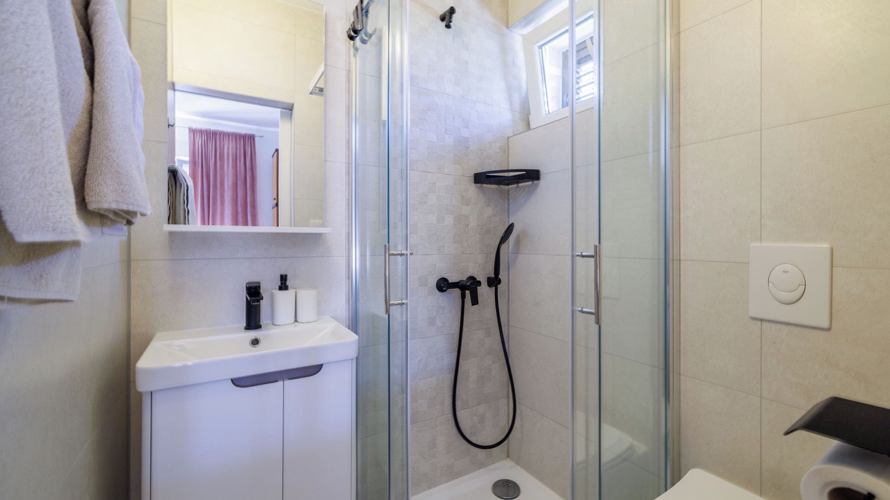Photo of Bathroom in Palit