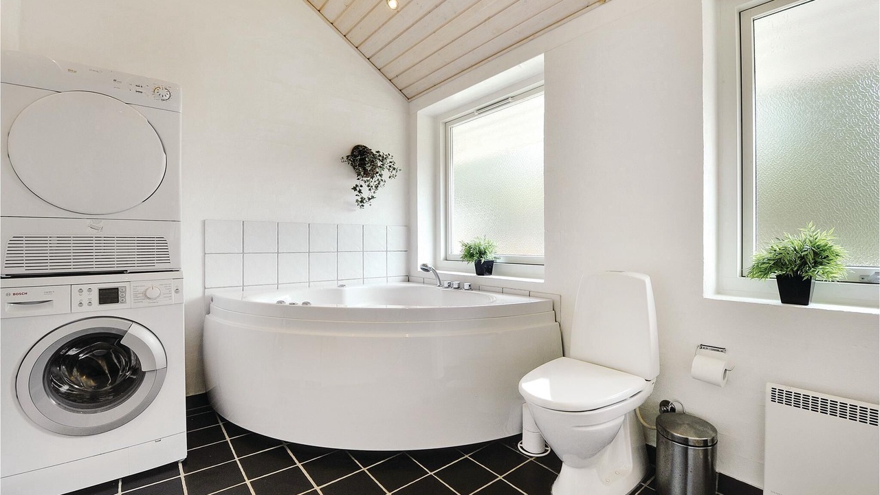 Photo of Bathroom in Skovgaarde