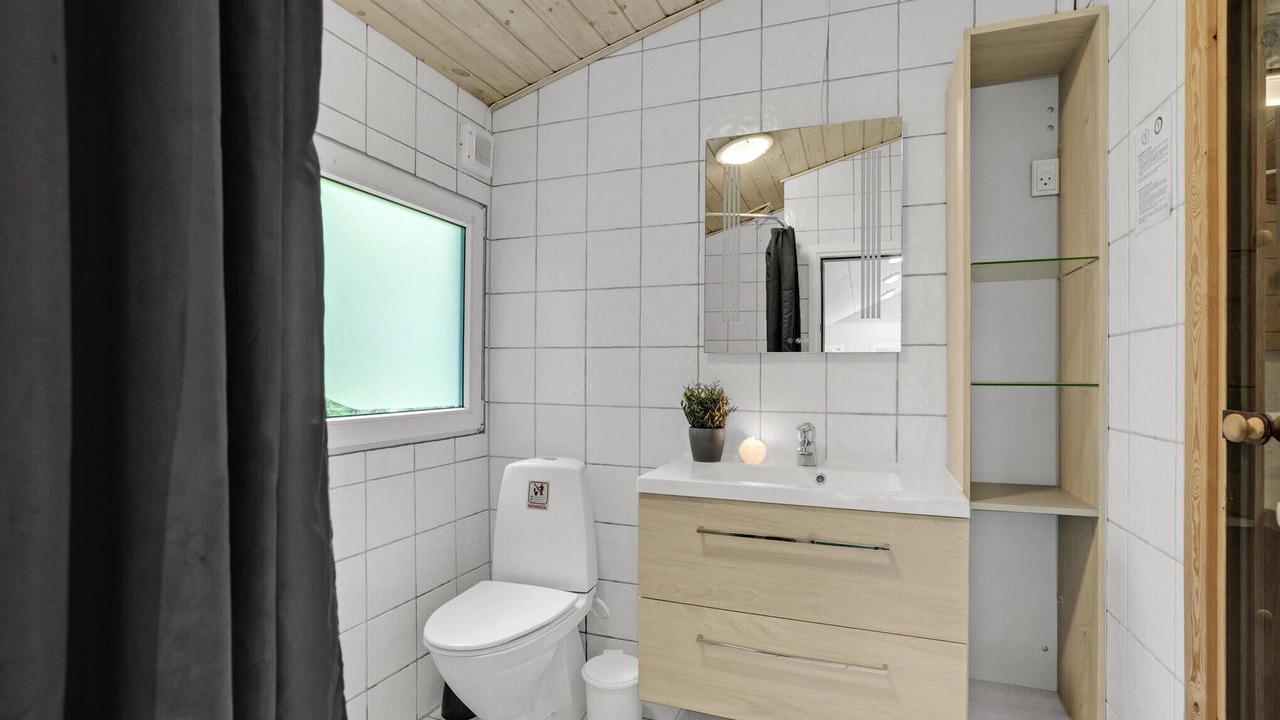 Photo of Bathroom in Jegum