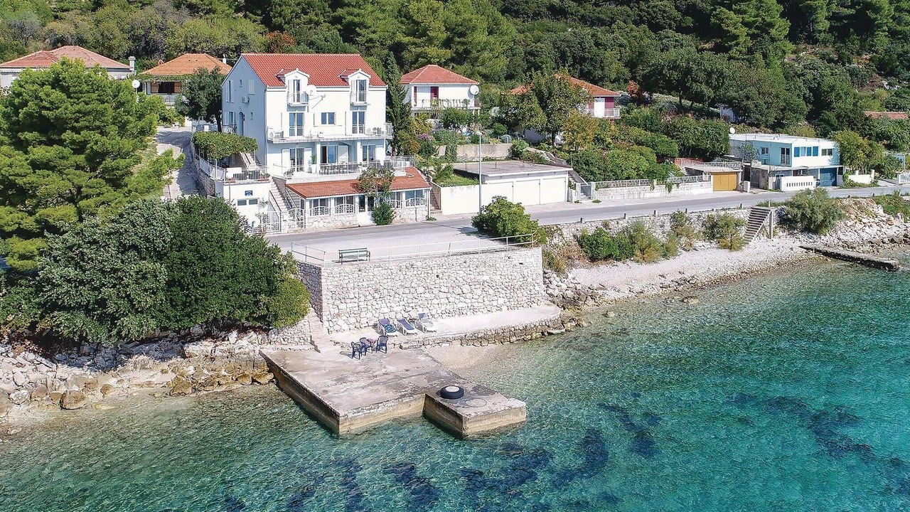 Photo of Others in Cove Tri Zala (Zrnovo)